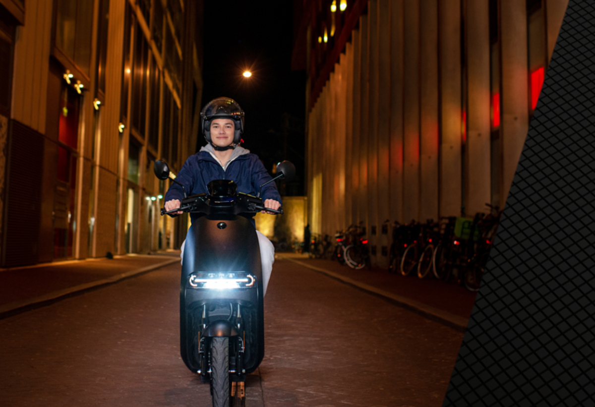 Βλέπουμε τον προβολέα Escooter E110SE της Segway